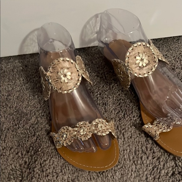 Elegant Tan Sandals with Floral Accents - Picture 2 of 5